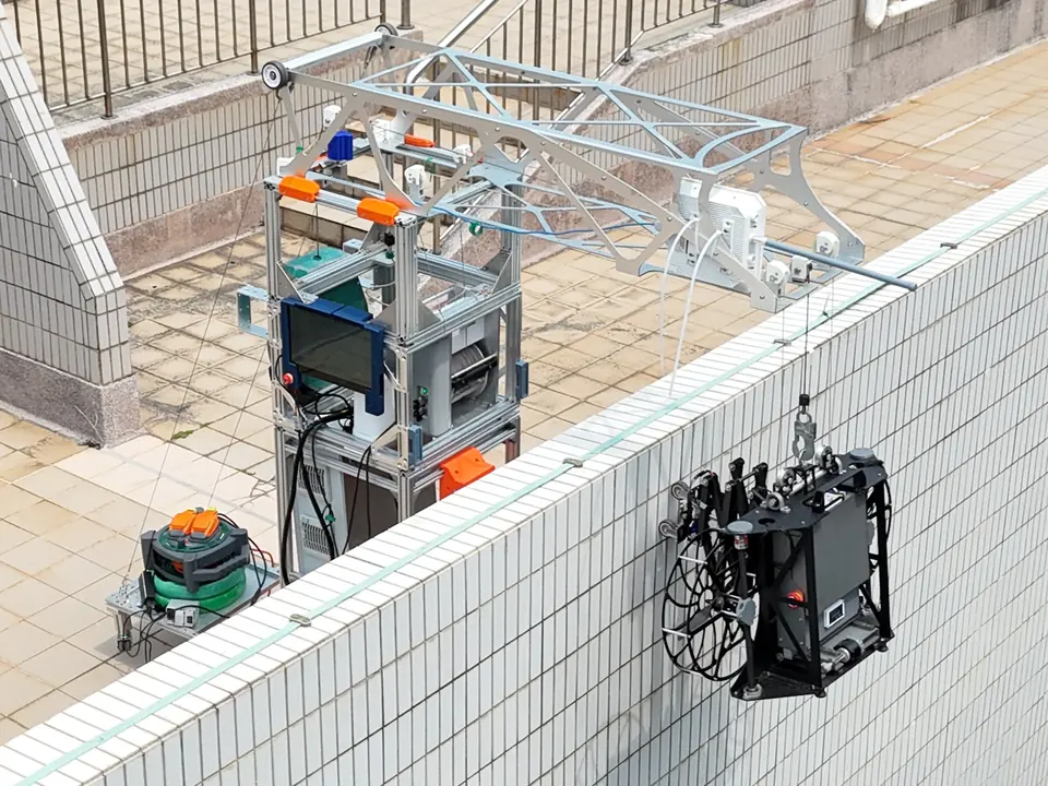 Robo-Tapper hammer testing in progress